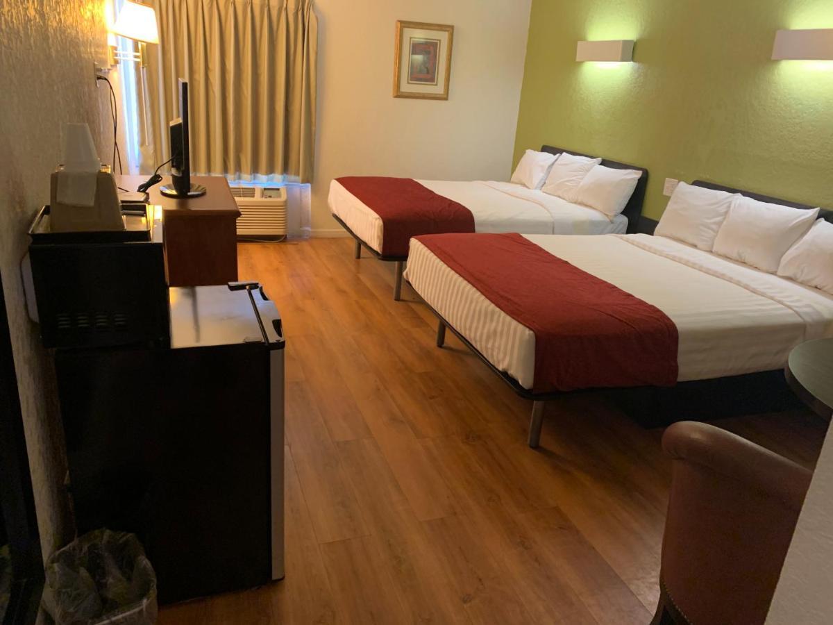 Scottsbluff Inn Eksteriør bilde